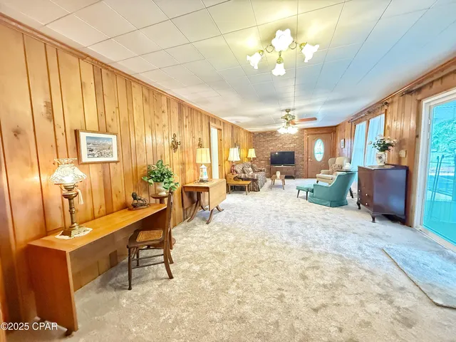 $285,900 | 8004 Church Street, Sneads, FL 32460