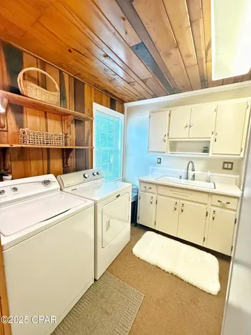 $285,900 | 8004 Church Street, Sneads, FL 32460