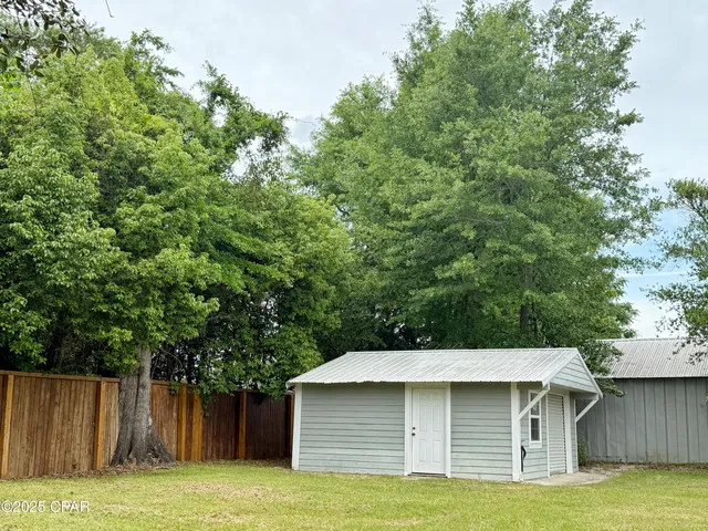 $285,900 | 8004 Church Street, Sneads, FL 32460