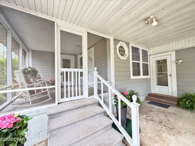 $285,900 | 8004 Church Street, Sneads, FL 32460