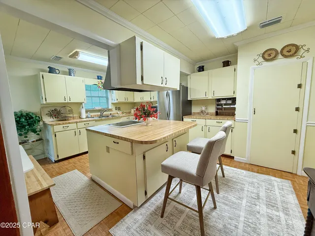 $285,900 | 8004 Church Street, Sneads, FL 32460