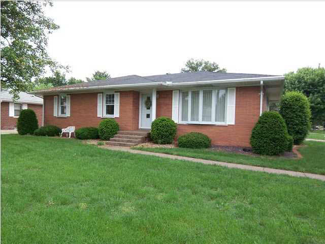 7940 Spry Road Evansville, IN 47715 - Photo 1 of 19 Gallery Image 1