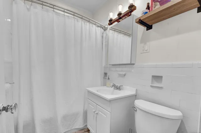 $1,320,000 | 28 Whitney Street, Hartford, CT 06105