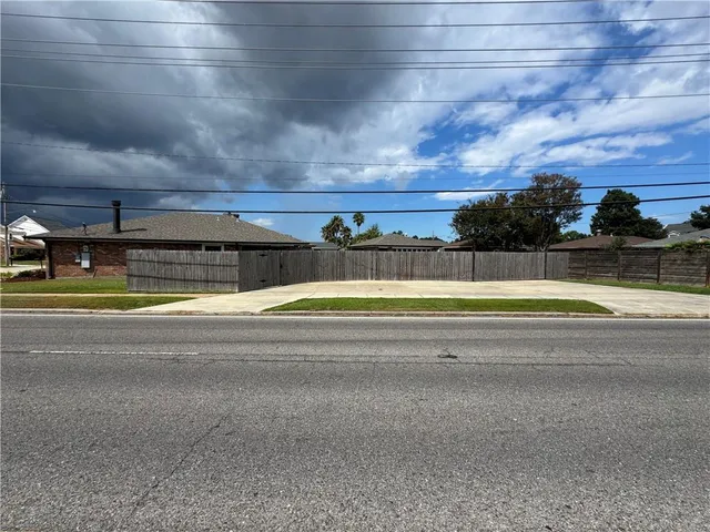 $389,000 | 4401 Toby Lane, Metairie, LA 70003