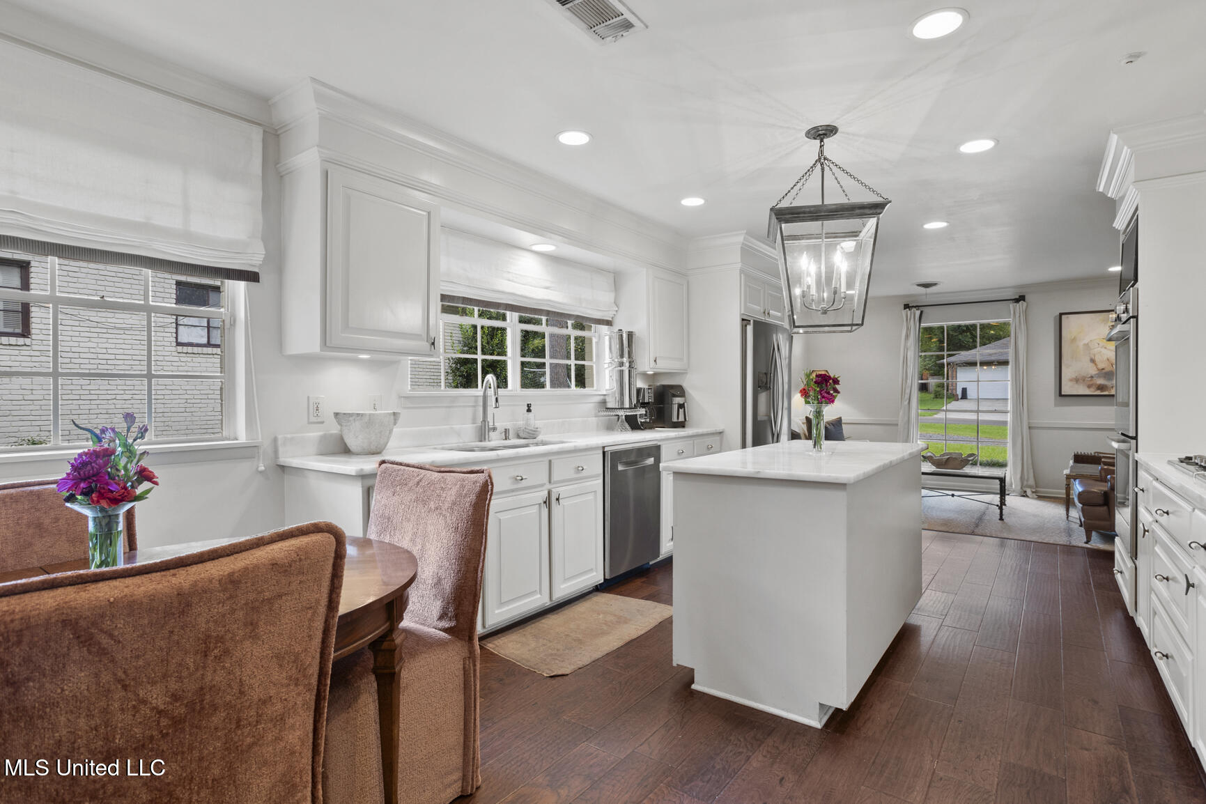 2467 East Northside Drive Jackson, MS 39211 - Photo 13 of 25 2467 E Northside Dr-15