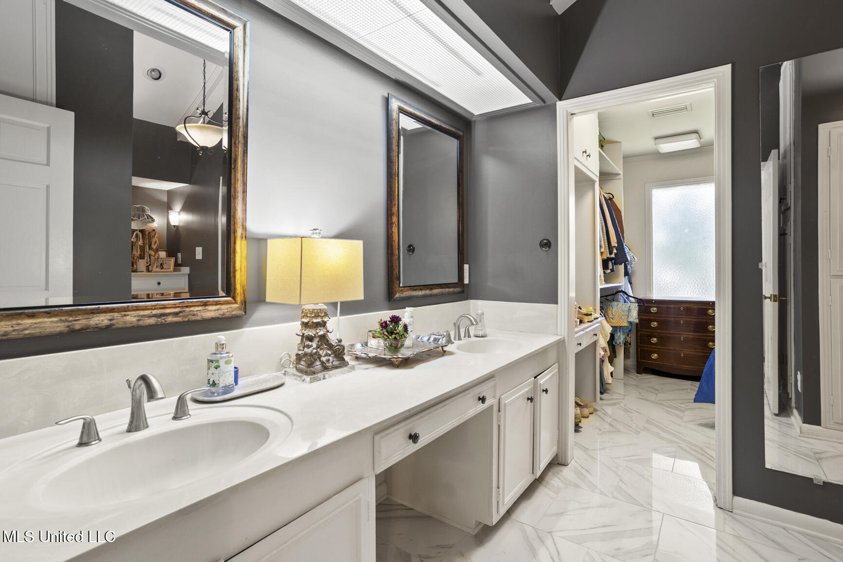 2467 East Northside Drive Jackson, MS 39211 - Photo 18 of 25 2467 E Northside Dr-30