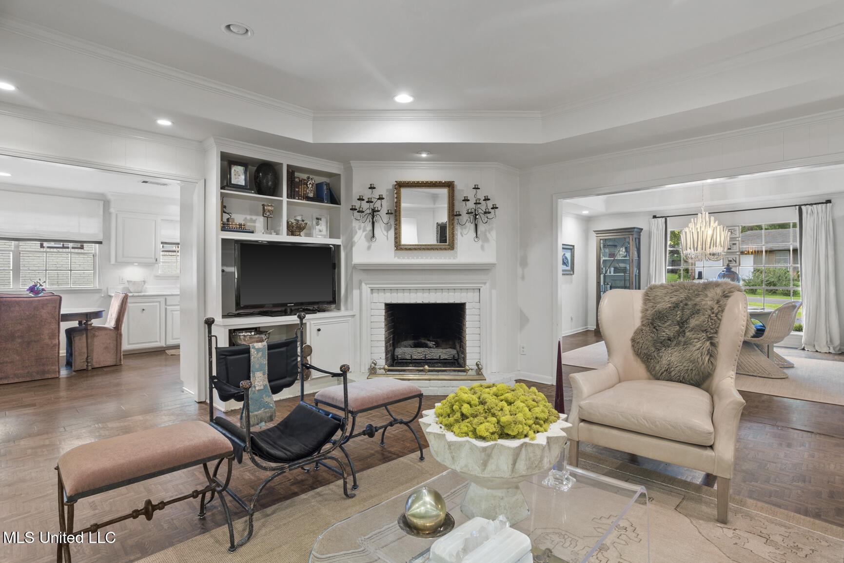 2467 East Northside Drive Jackson, MS 39211 - Photo 8 of 25 2467 E Northside Dr-18