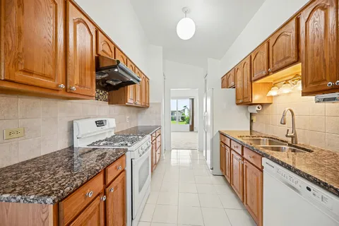 $585,000 | 9834 North Maynard Terrace, Niles, IL 60714