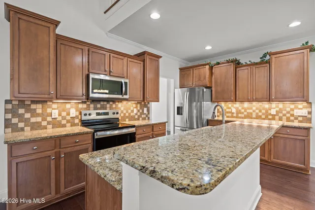 $489,000 | 105 Leesville Loop, Aberdeen, NC 28315