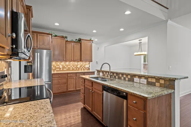 $489,000 | 105 Leesville Loop, Aberdeen, NC 28315