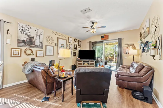 $364,000 | 2815 Woodbridge Crossing Court, Green Cove Springs, FL 32043