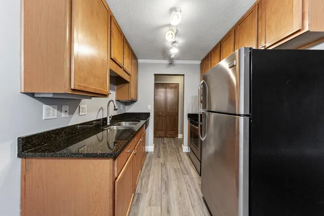 $124,900 | 3150 Excelsior Boulevard, Unit 109, Minneapolis, MN 55416