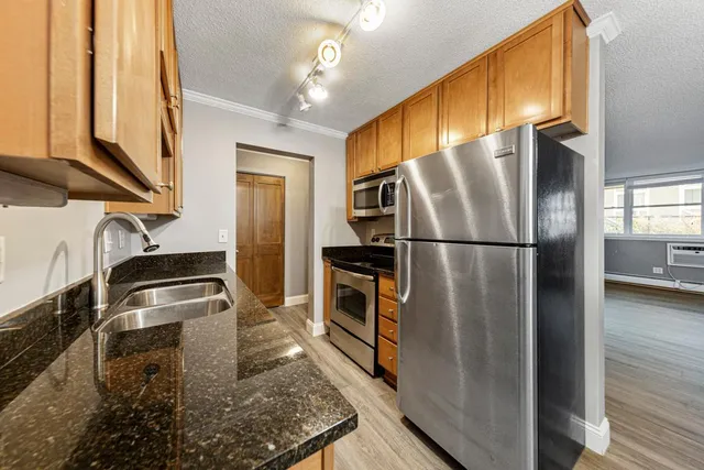 $124,900 | 3150 Excelsior Boulevard, Unit 109, Minneapolis, MN 55416