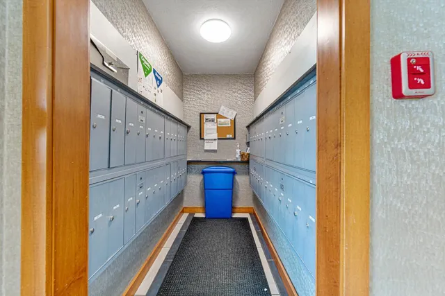 $124,900 | 3150 Excelsior Boulevard, Unit 109, Minneapolis, MN 55416