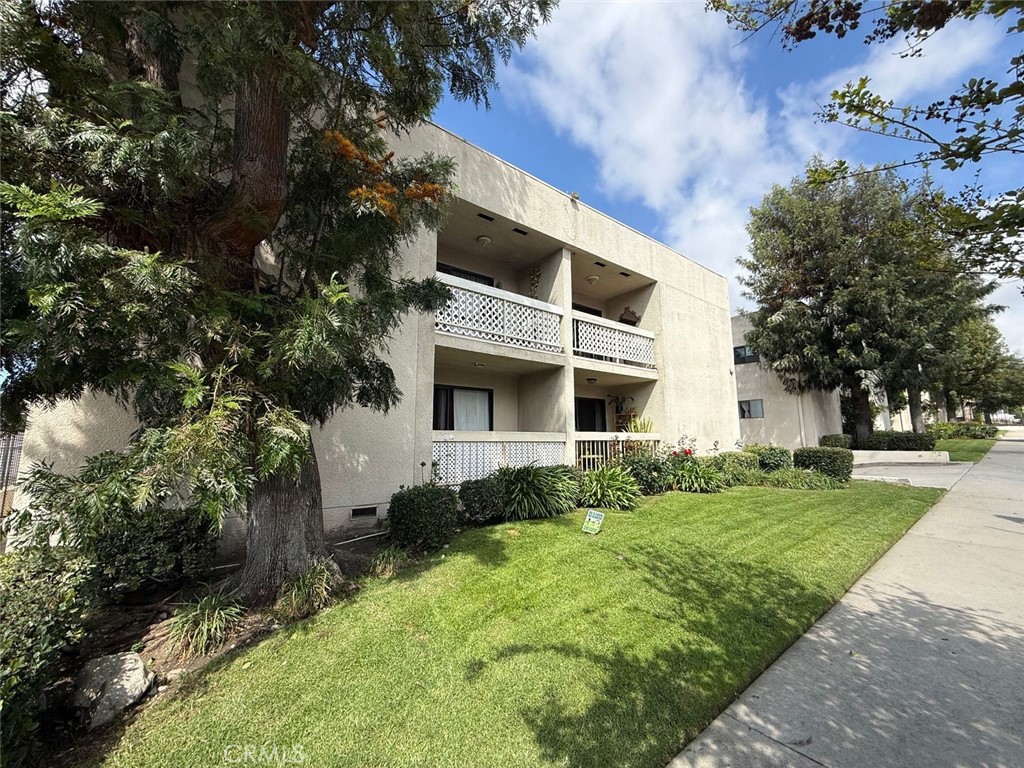 10149 Commerce Avenue Tujunga, CA 91042 - Photo 1 of 31