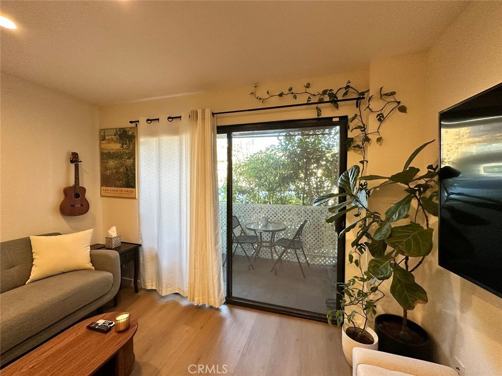 10149 Commerce Avenue Tujunga, CA 91042 - Photo 2 of 31