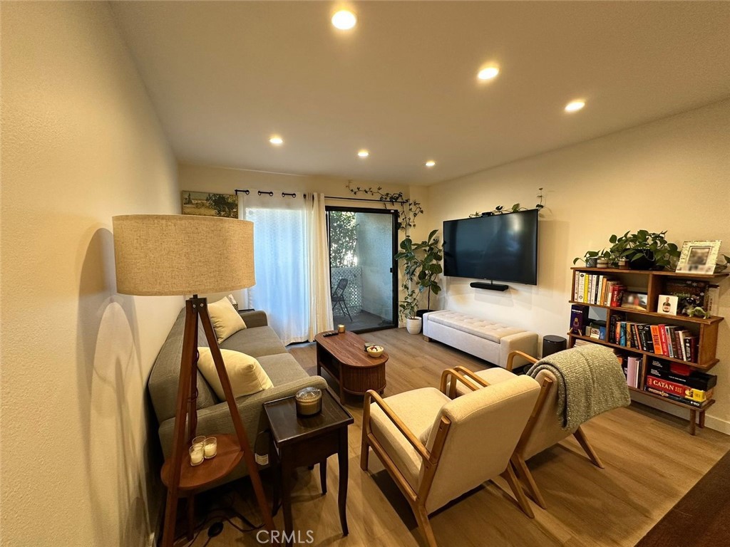 10149 Commerce Avenue Tujunga, CA 91042 - Photo 3 of 31