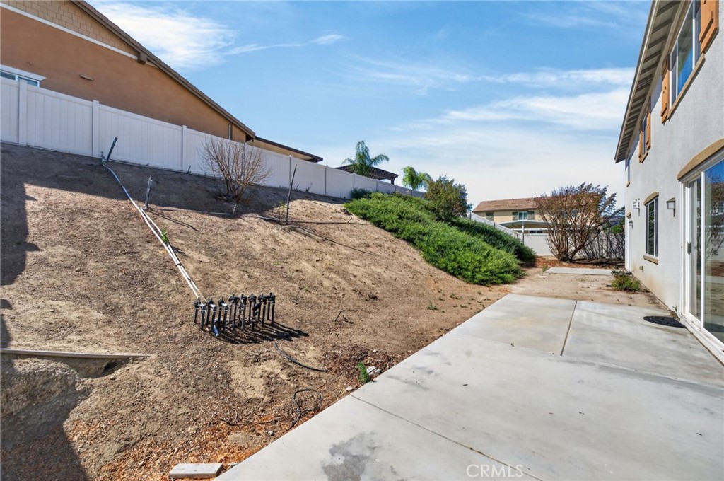 23347 Crystal Way Wildomar, CA 92595 - Photo 98 of 109 a view of a back yard of the house