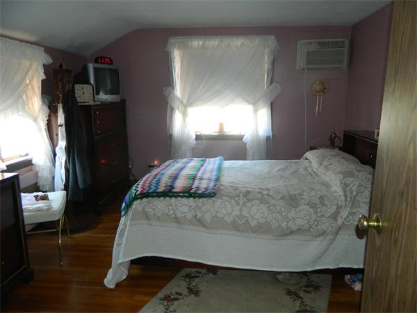 17 Hiawatha Road Woburn, MA 01801 - Photo 16 of 20 Gallery Image 16
