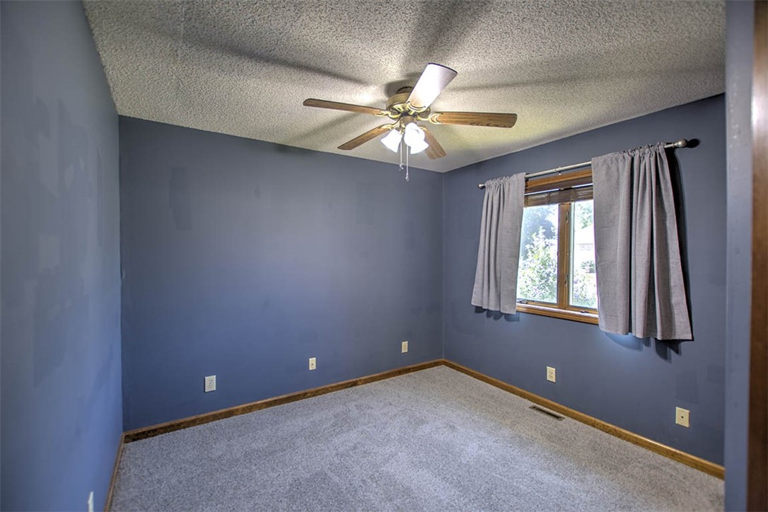 4682 Cresthaven Lane Decatur, IL 62526 - Photo 23 of 31 Gallery Image 23