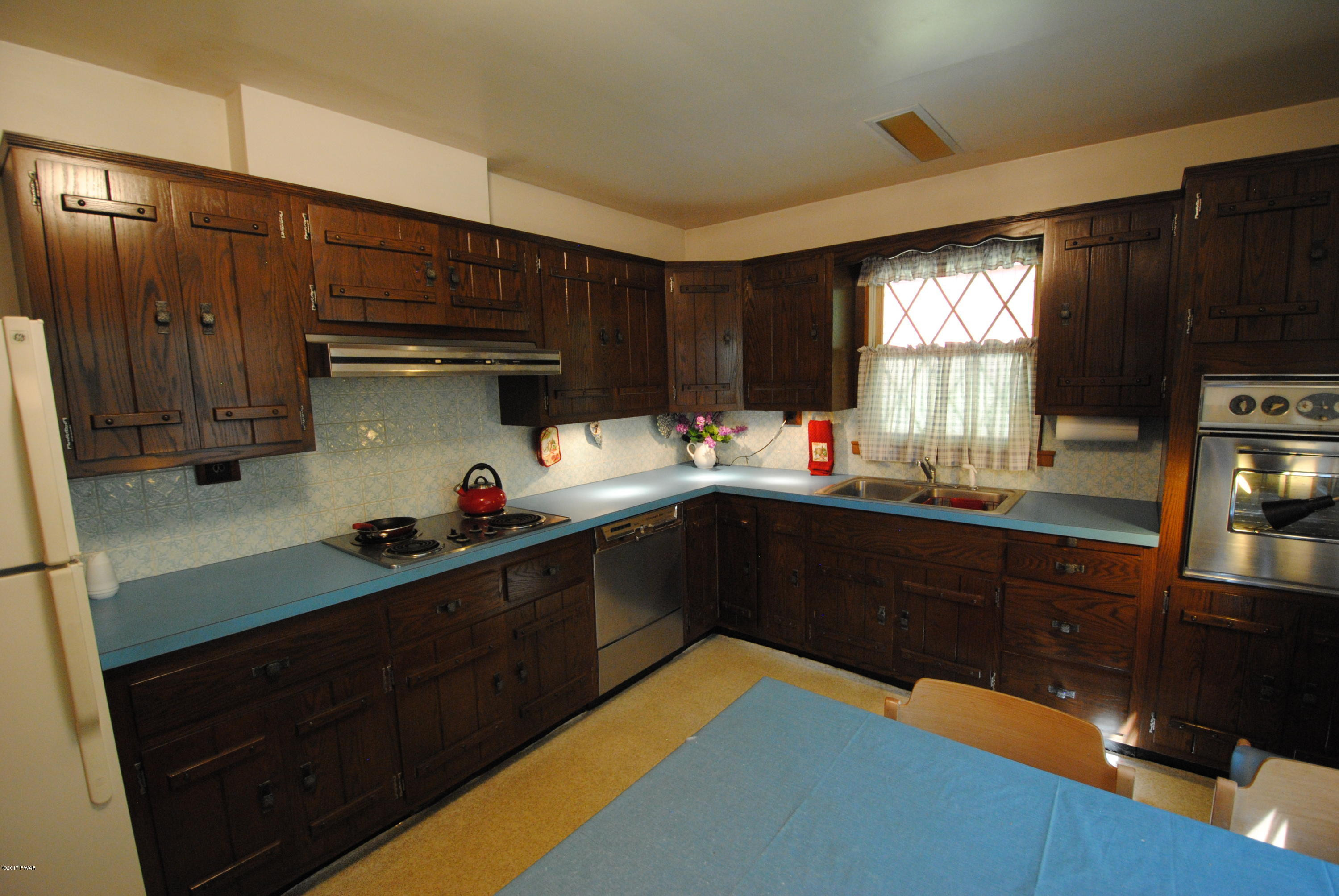 104 Cedar Ridge Road Hawley, PA 18428 - Photo 7 of 36