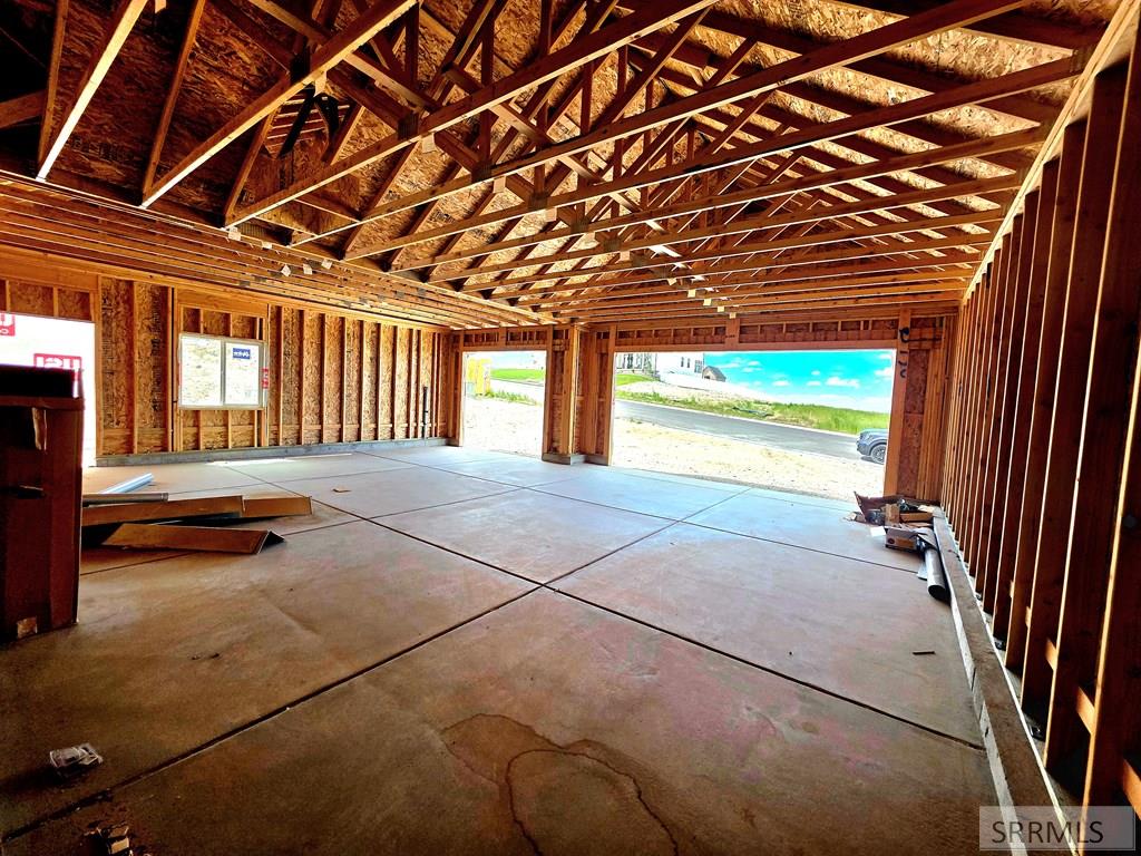 3083 Lancer Avenue Ammon, ID 83406 - Photo 26 of 27 Garage 1