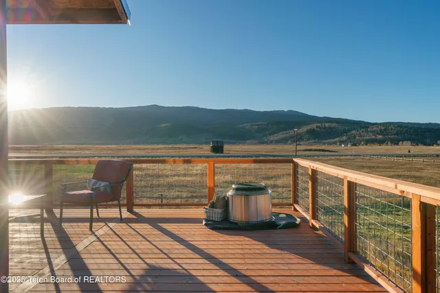 $1,595,000 | 126 Corral Road, Alpine, WY 83128