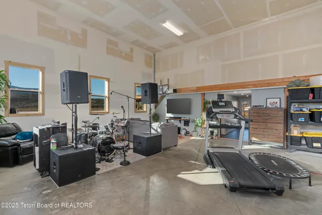 $1,595,000 | 126 Corral Road, Alpine, WY 83128