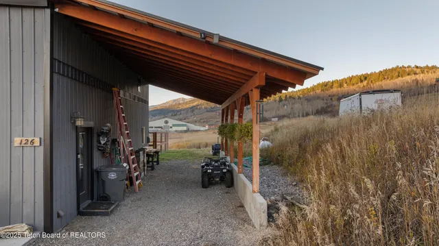 $1,595,000 | 126 Corral Road, Alpine, WY 83128