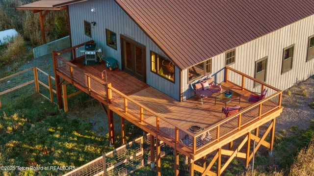 $1,595,000 | 126 Corral Road, Alpine, WY 83128