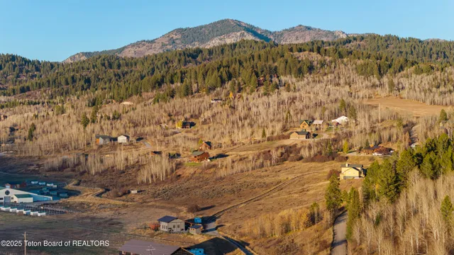 $1,595,000 | 126 Corral Road, Alpine, WY 83128