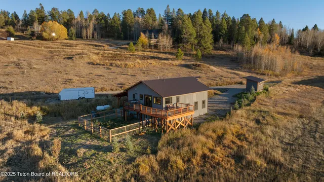 $1,595,000 | 126 Corral Road, Alpine, WY 83128