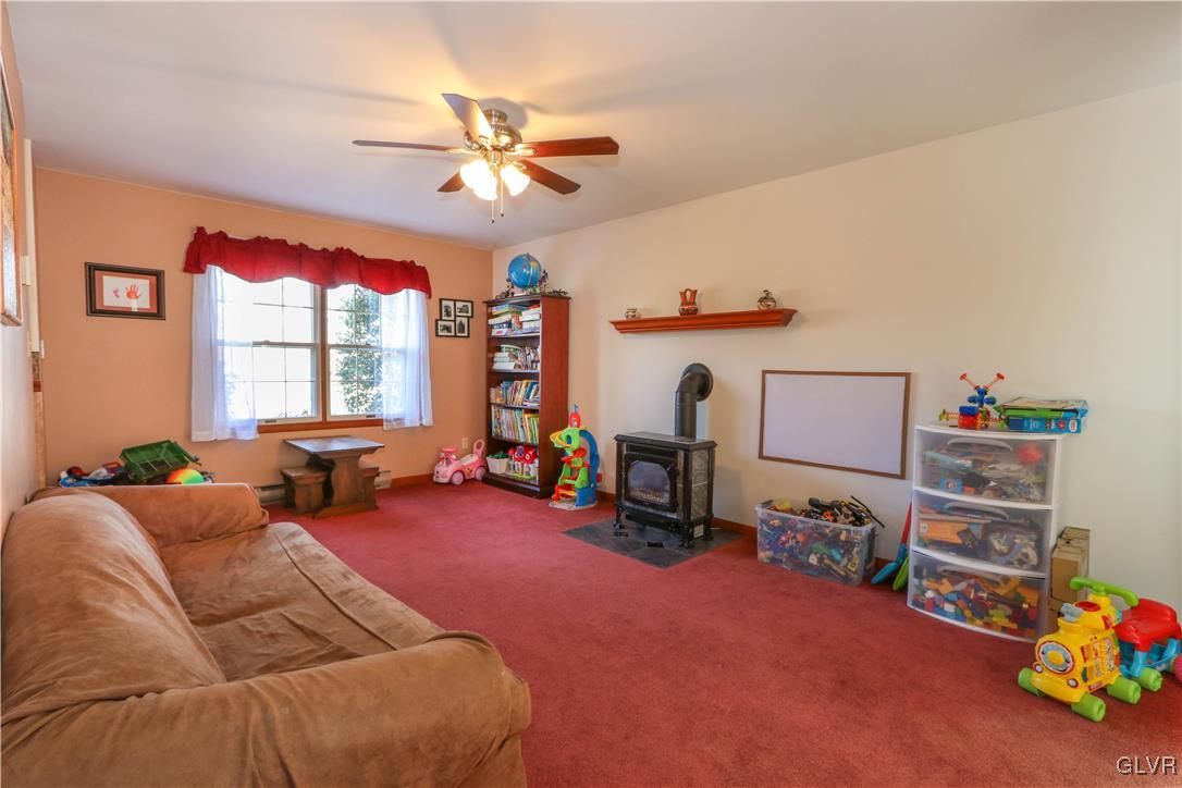 901 Valley Road Northampton, PA 18067 - Photo 7 of 48 Gallery Image 7
