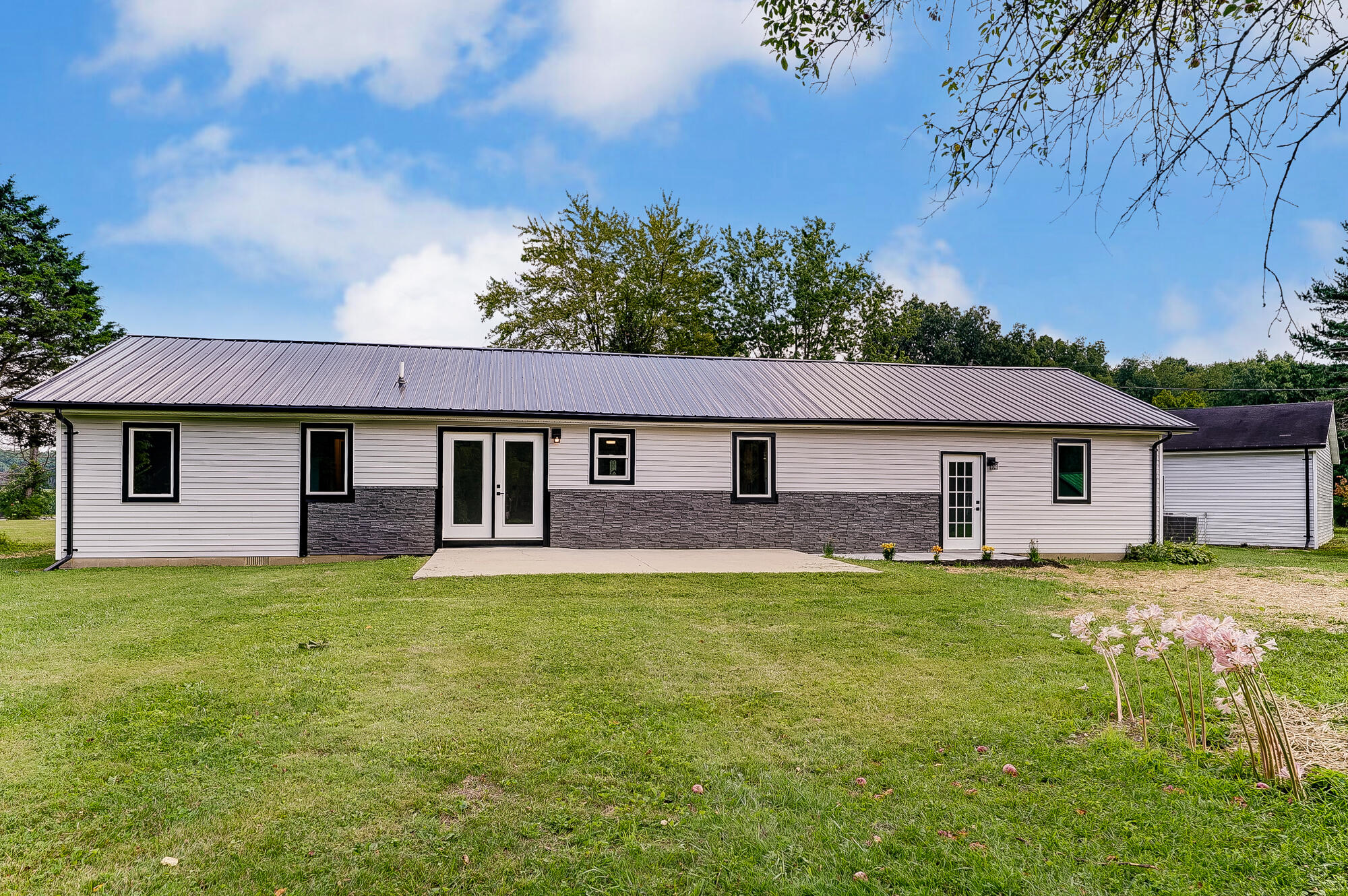 8155 Springfield Jamestown Road Springfield, OH 45502 - Photo 51 of 57