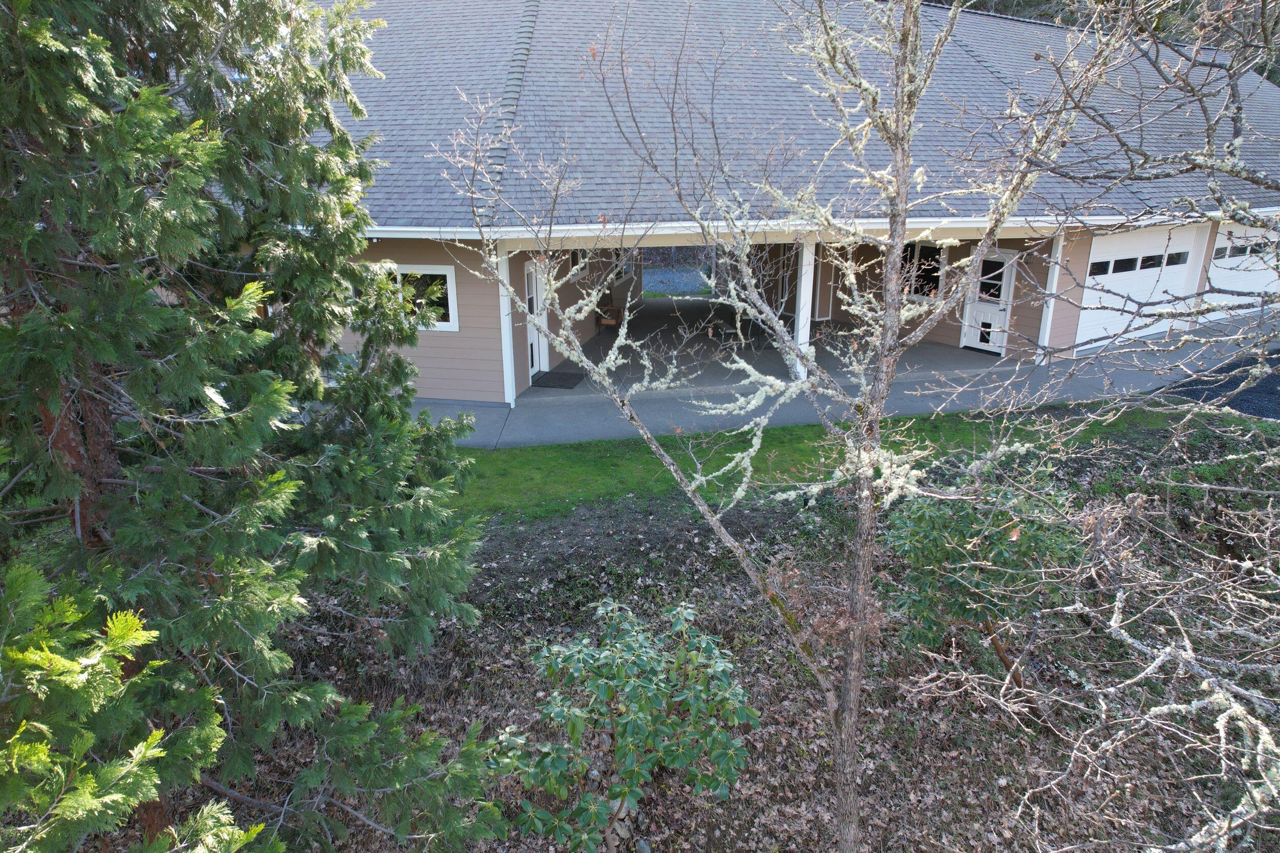 1682 Brown Road Jacksonville, OR 97530 - Photo 21 of 51 9