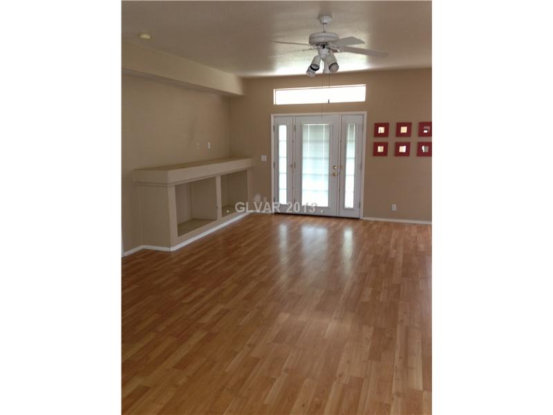 7904 Smokey Ridge Court Las Vegas, NV 89131 - Photo 3 of 13 Living Room.