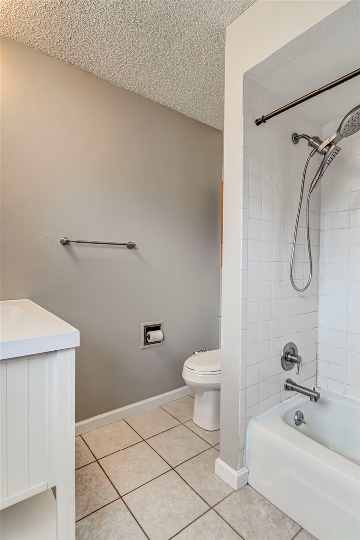 4633 Butler Drive Decatur, IL 62526 - Photo 21 of 45 Gallery Image 21