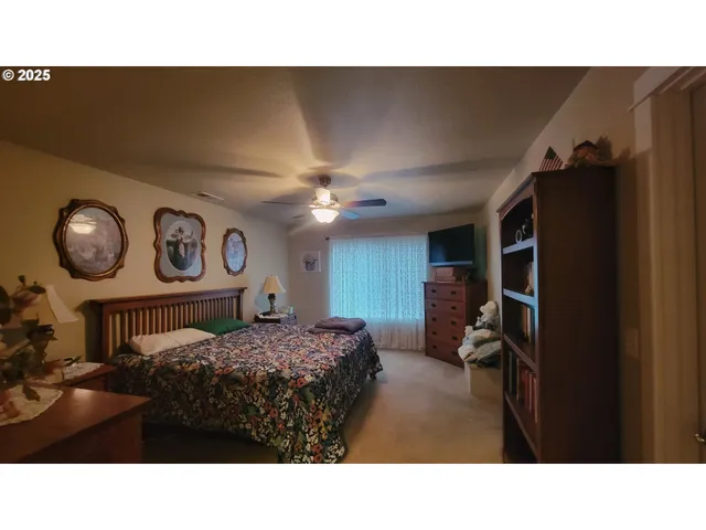 $499,000 | 1570 West Basil Street, Roseburg, OR 97471