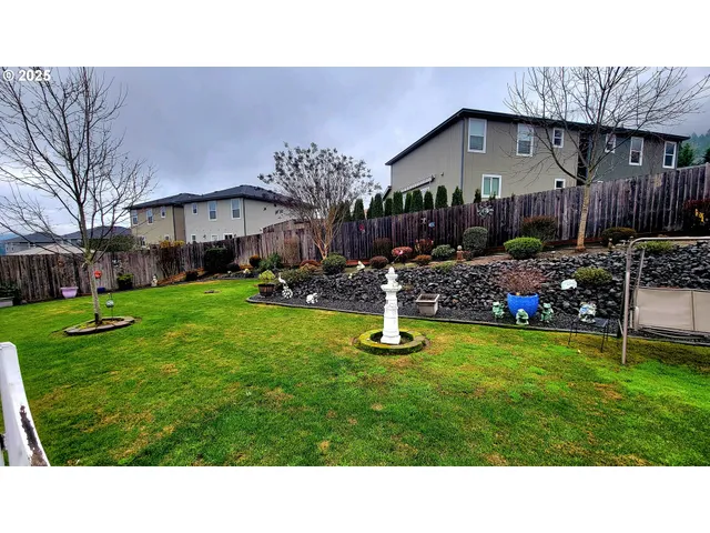 $499,000 | 1570 West Basil Street, Roseburg, OR 97471