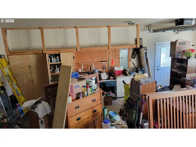 $499,000 | 1570 West Basil Street, Roseburg, OR 97471