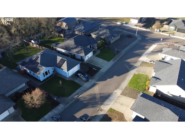 $499,000 | 1570 West Basil Street, Roseburg, OR 97471