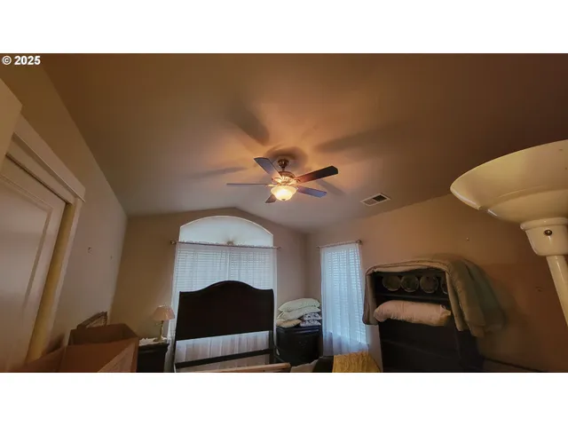 $499,000 | 1570 West Basil Street, Roseburg, OR 97471