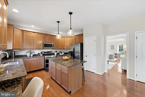 $1,130,000 | 22806 Oatlands Grove Place, Ashburn, VA 20148