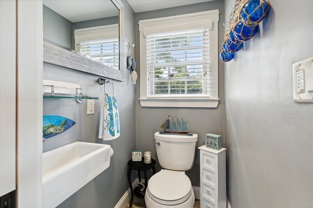 45 Regatta Road Weymouth, MA 02191 - Photo 17 of 40 Gallery Image 17