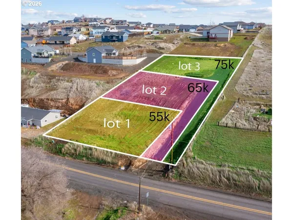 a view of a tennis ground with a wooden floor
