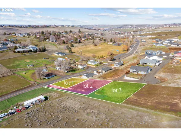 a view of an ocean view