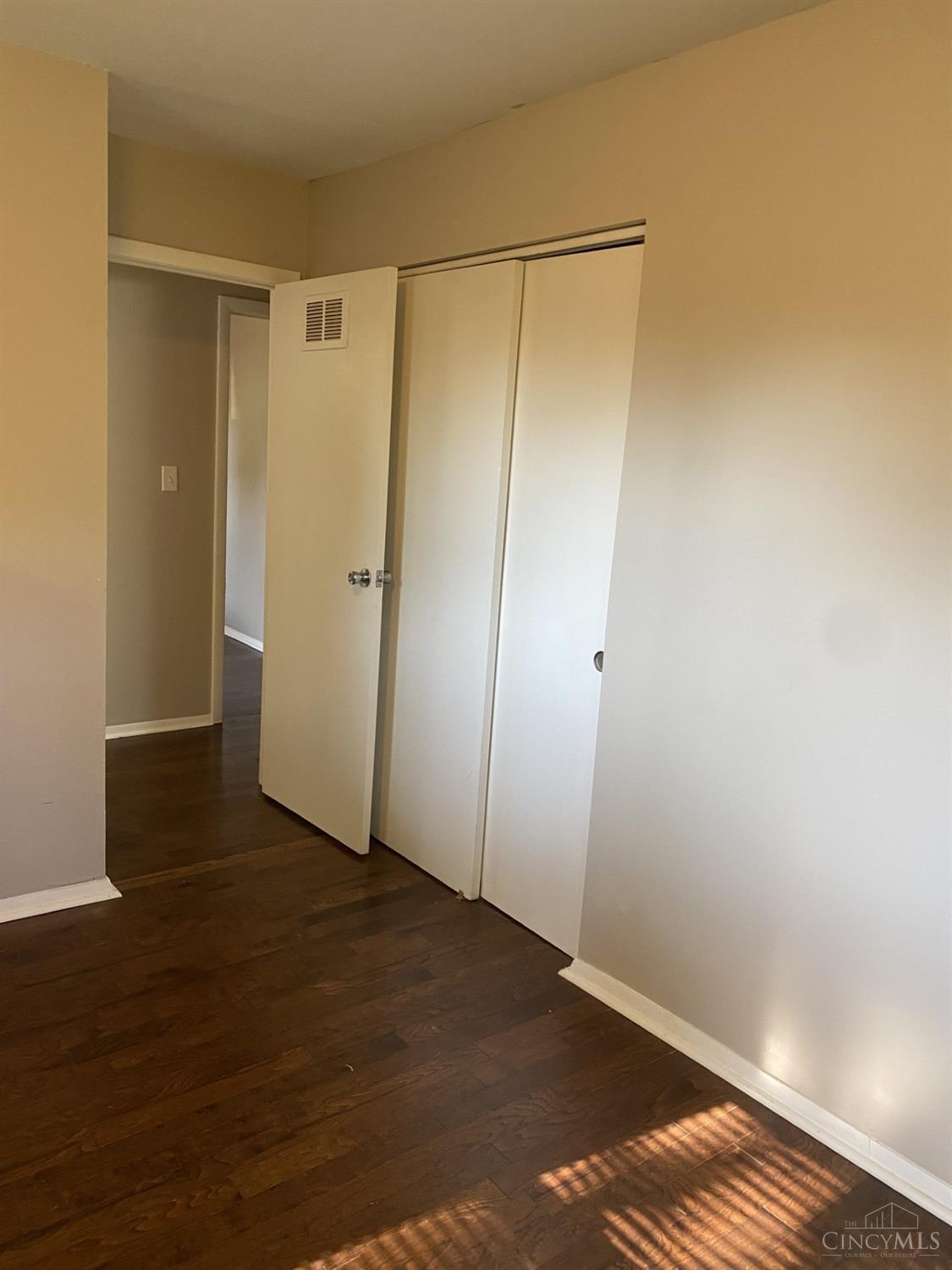 5182 Augspurger Road Hamilton, OH 45011 - Photo 15 of 27 Gallery Image 15