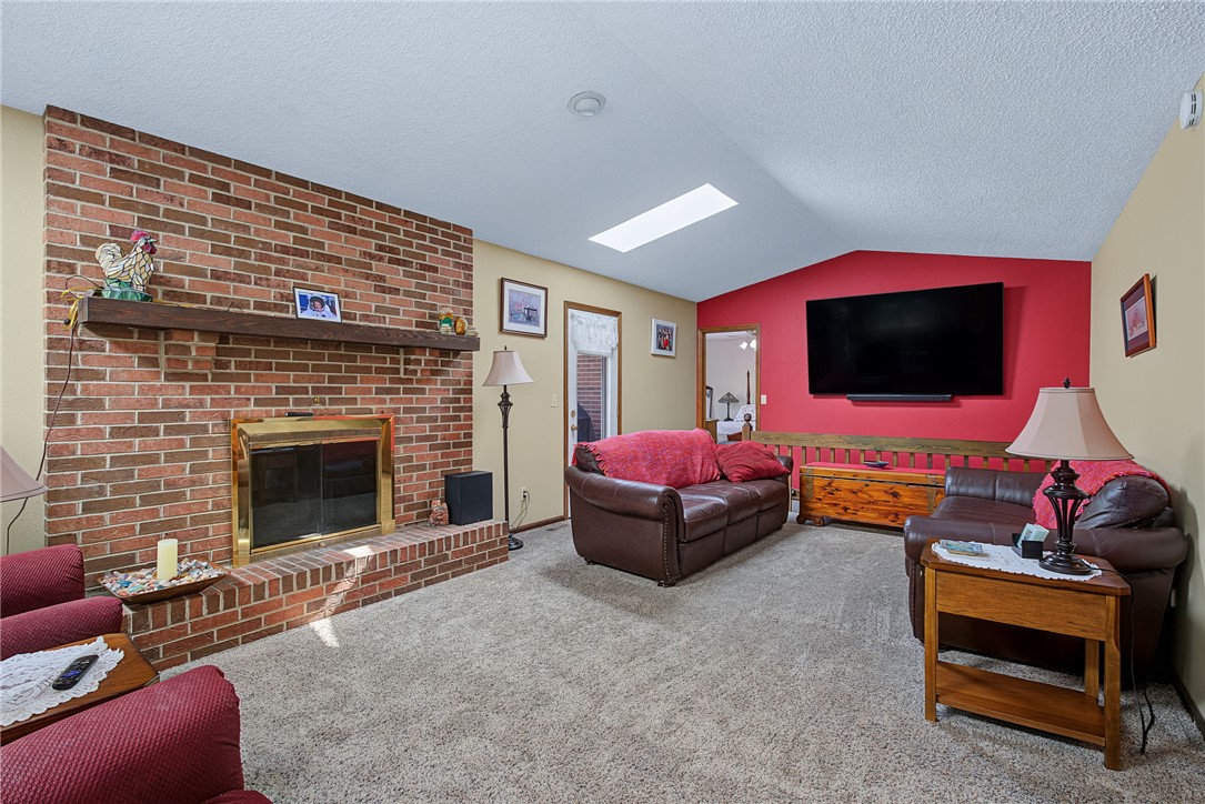 4746 Bolin Avenue Springfield, OH 45502 - Photo 5 of 54