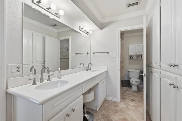 $449,000 | 1000 Bert Drive, Arlington, TX 76012