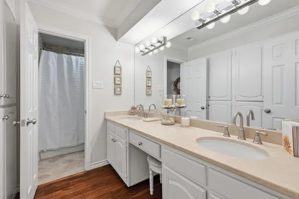 $449,000 | 1000 Bert Drive, Arlington, TX 76012